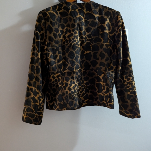Harve Benard leopard print skirt and jacket set size 10 - Picture 4 of 8